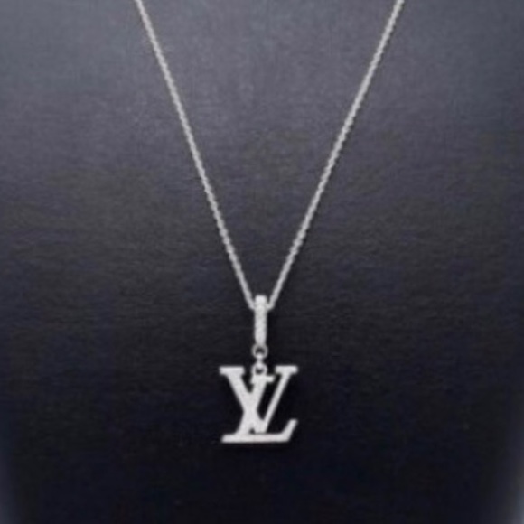 💎STUNNING💎Louis Vuitton Necklace - Picture 3 of 6
